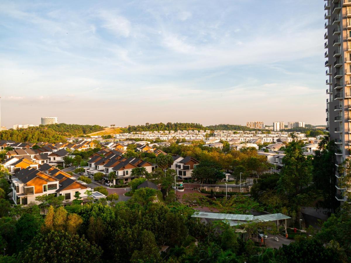 Getaway Residence At Cyberjaya Exterior photo
